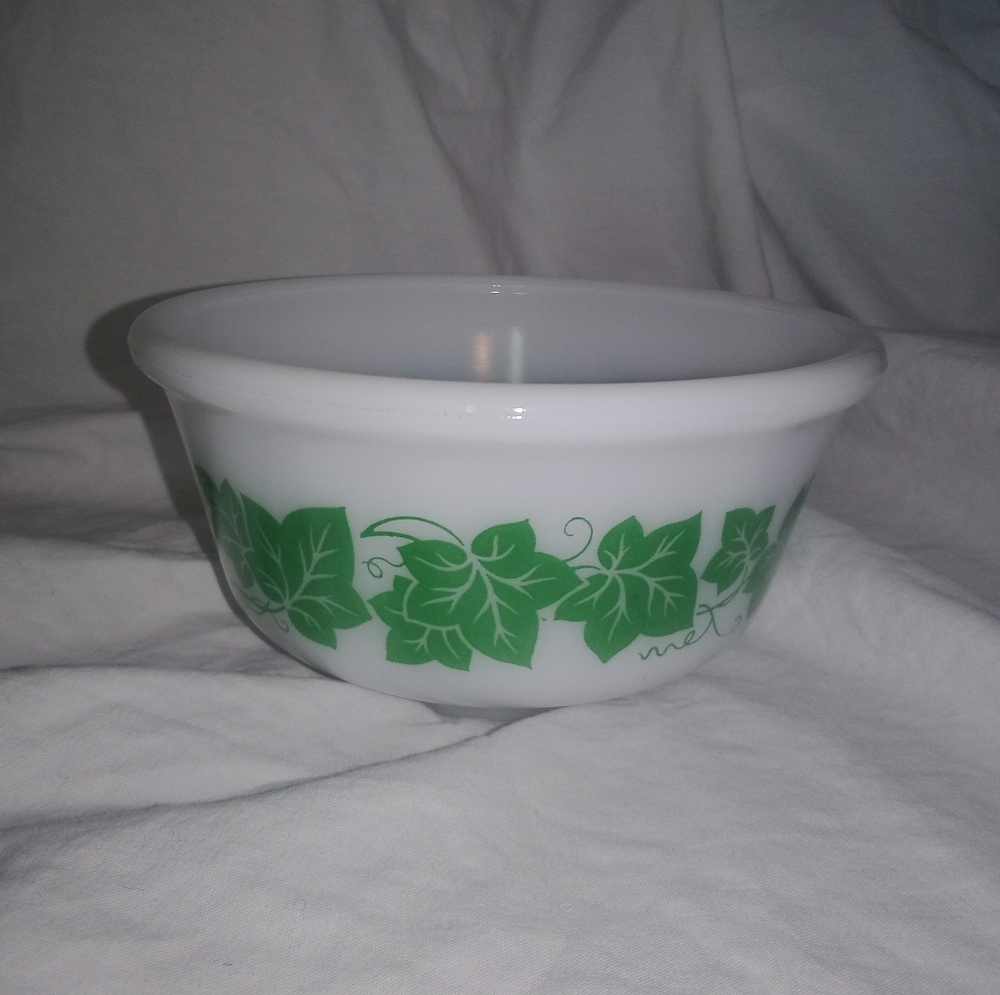 Vintage Hazel Atlas Ivy Bowl Replacement MCM